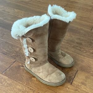 UGG Bailey Button Triplet Boots for Women Brown Tall Size 8